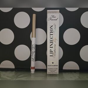✨️Too Faced Lip Injection Liner✨️
